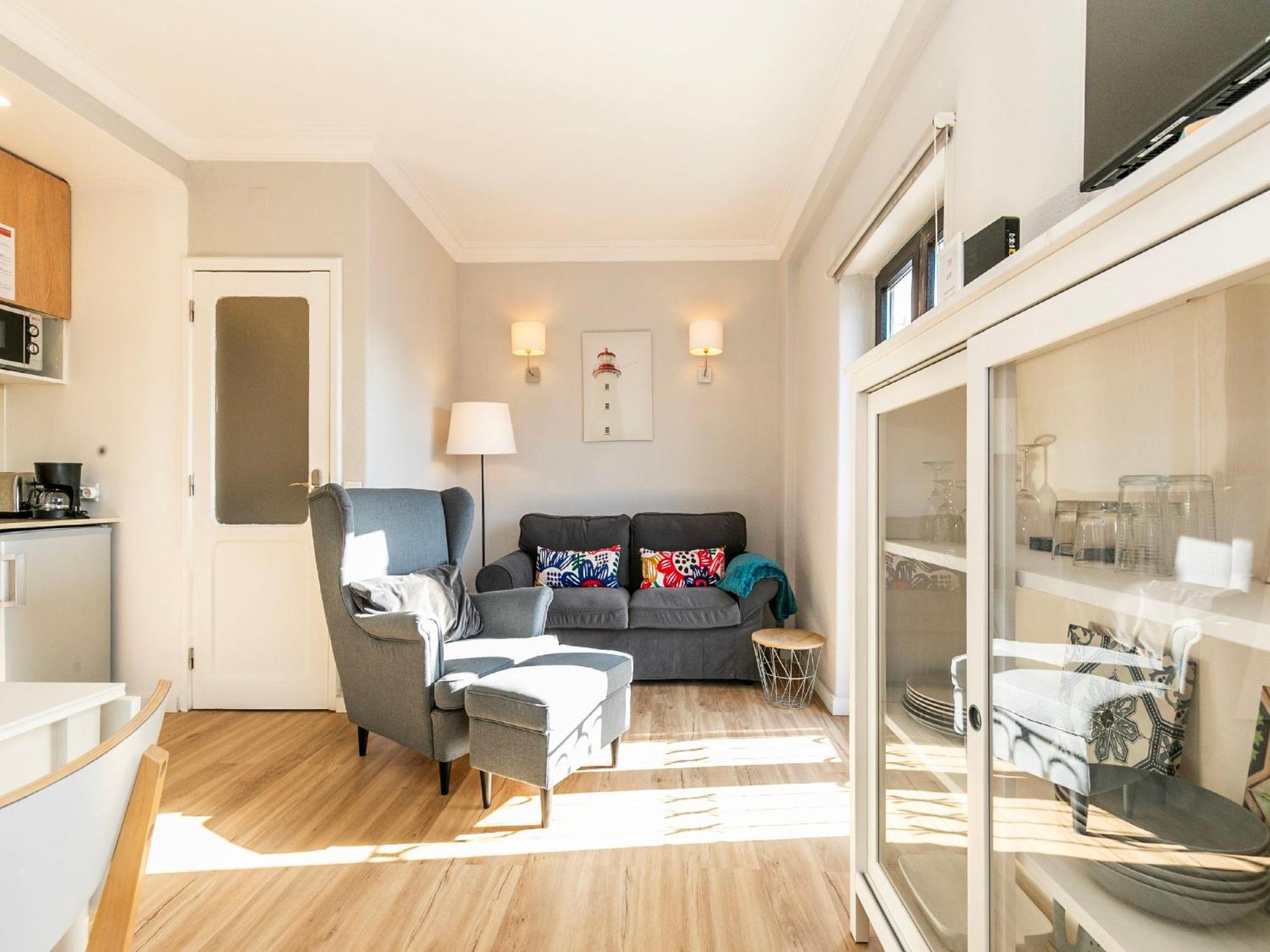 Apartament Bright Valadim